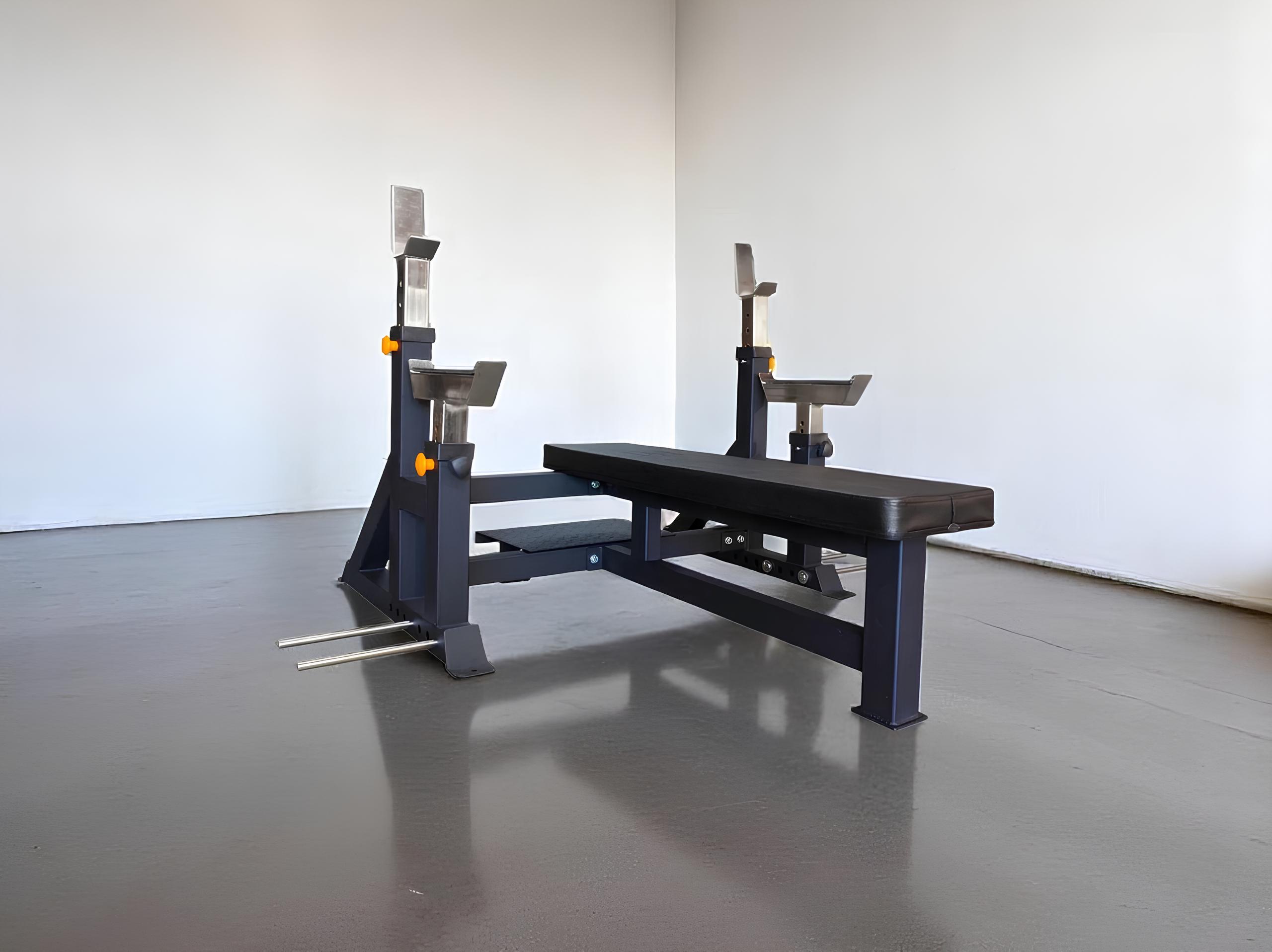 Скамья для жима лежа со страховочными упорами