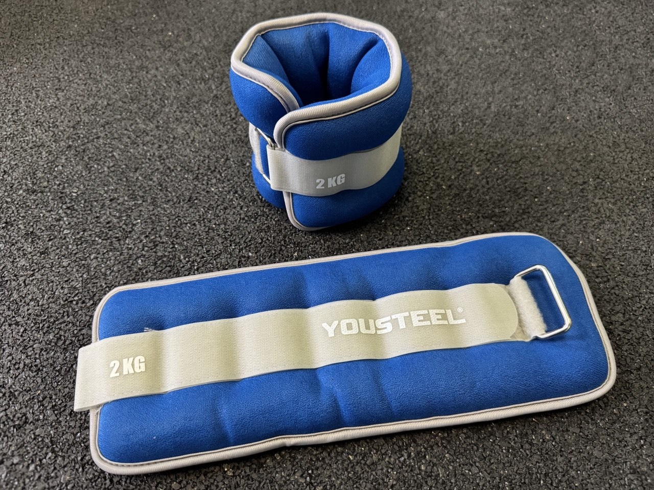 Утяжелители ANKLE WEIGHTS ( 2 x 2,0 кг)