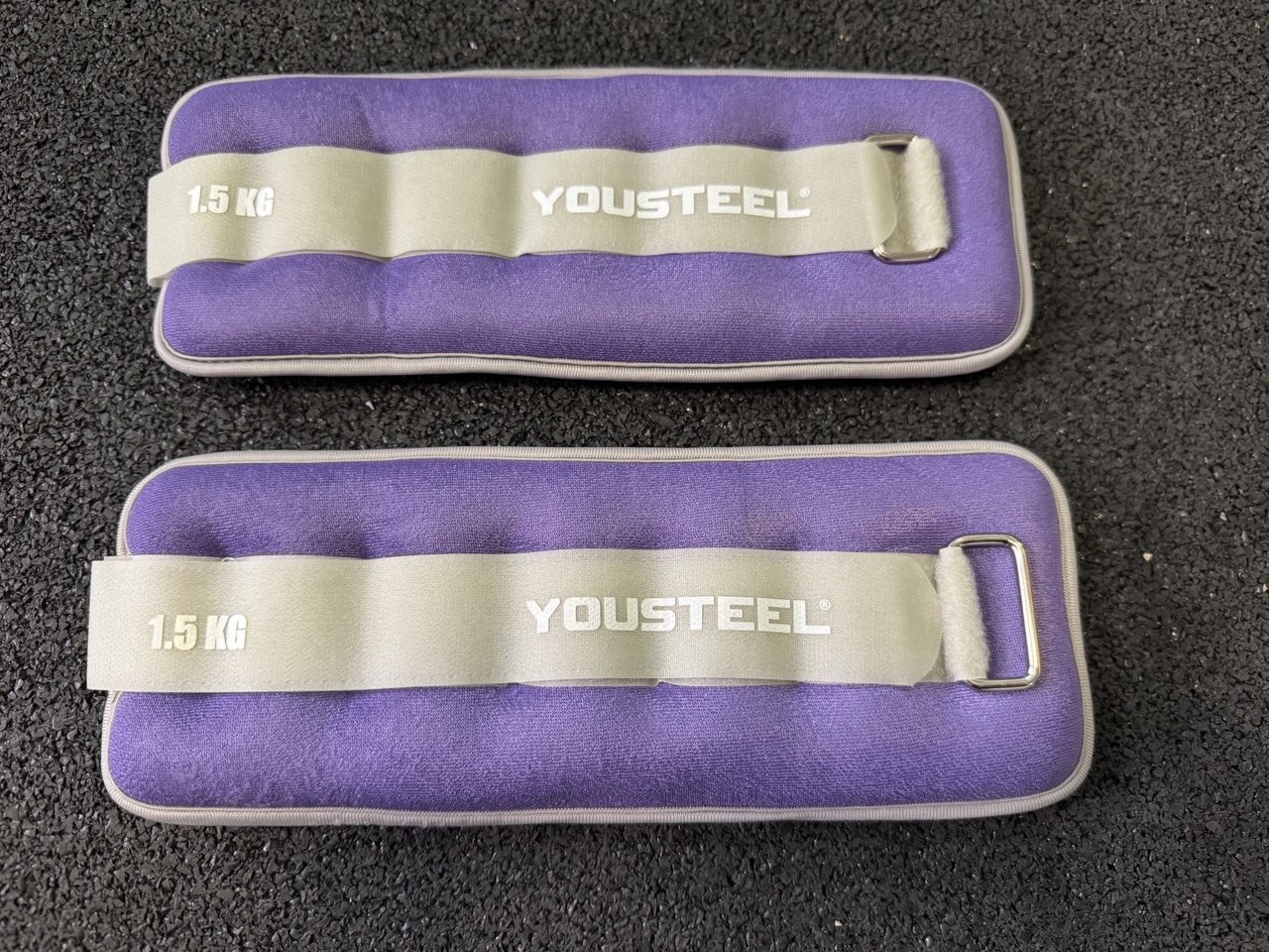 Утяжелители ANKLE WEIGHTS ( 2 x 1,5 кг)