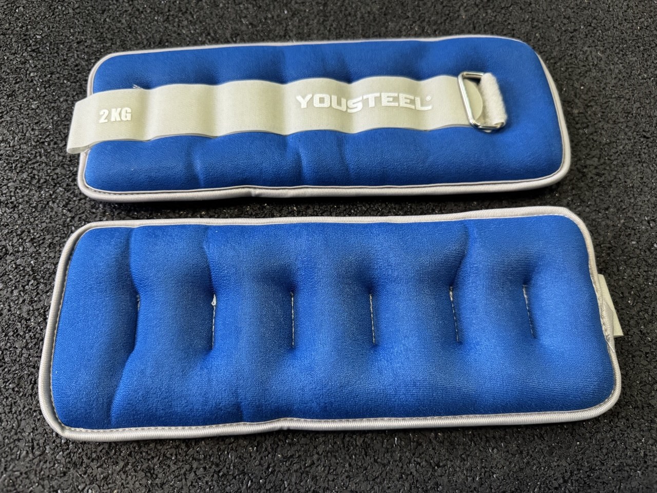 Утяжелители ANKLE WEIGHTS ( 2 x 2,0 кг)