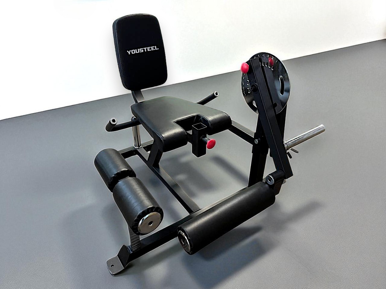 Leg Extension/Curl Machine  - тренажёр для мышц бедра