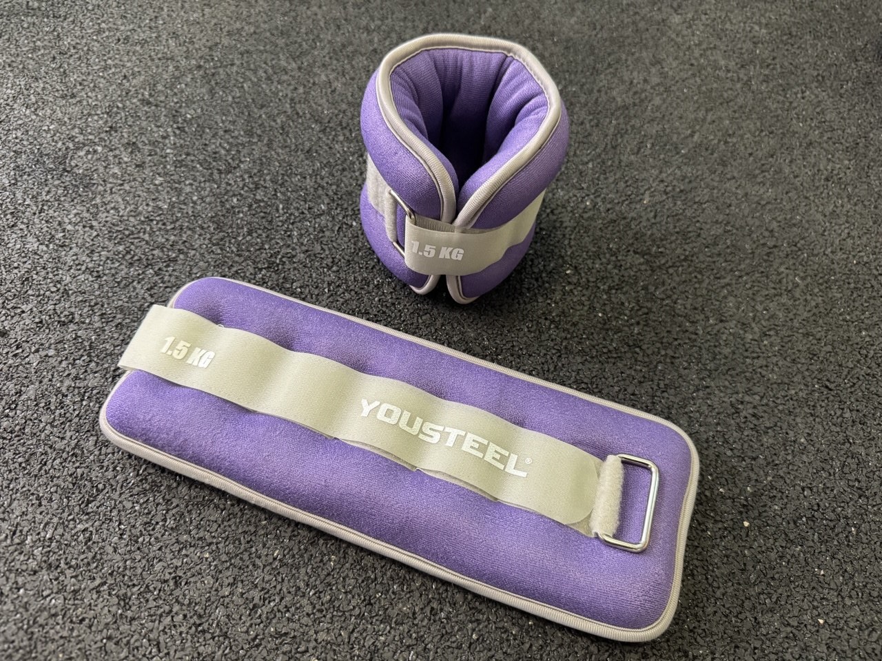 Утяжелители ANKLE WEIGHTS ( 2 x 1,5 кг)