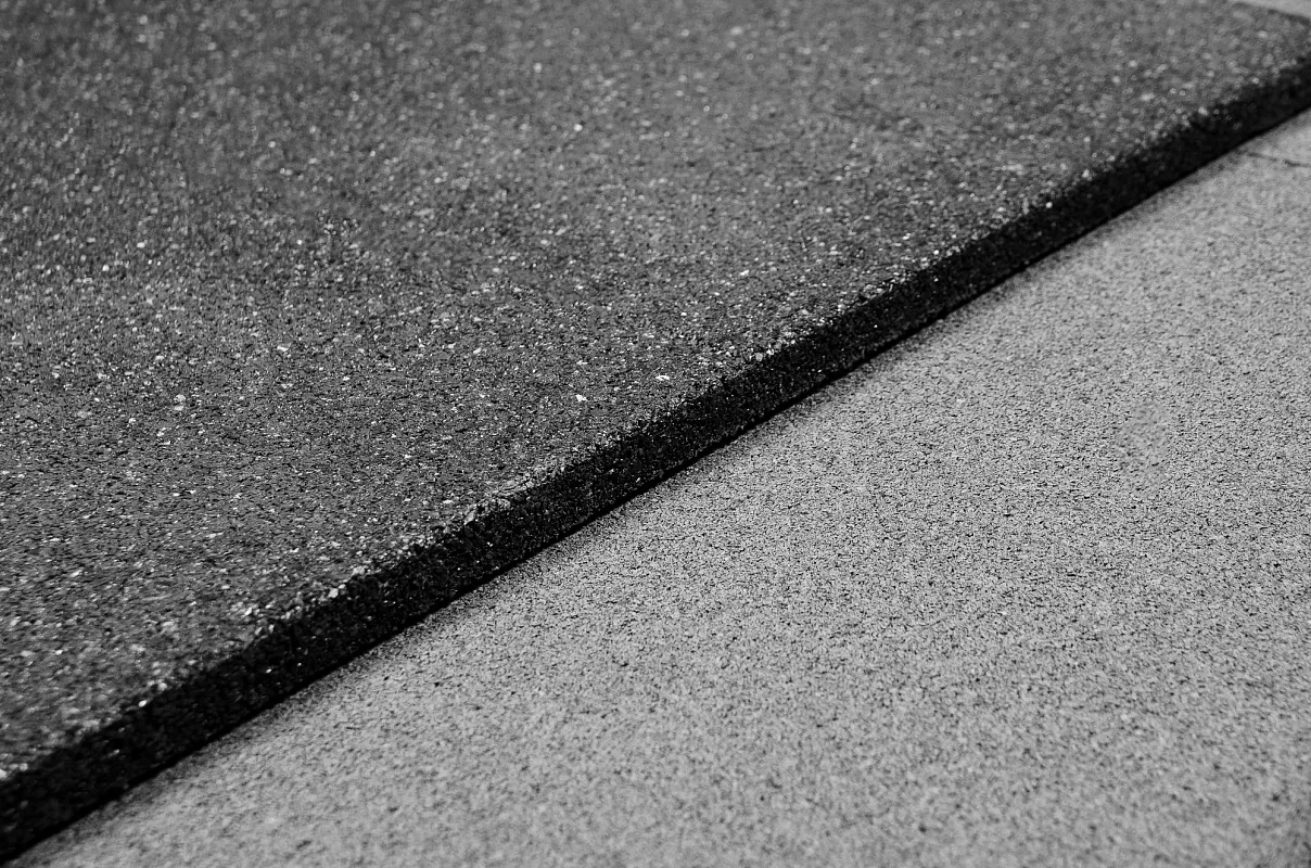 Резиновое покрытие на бетон